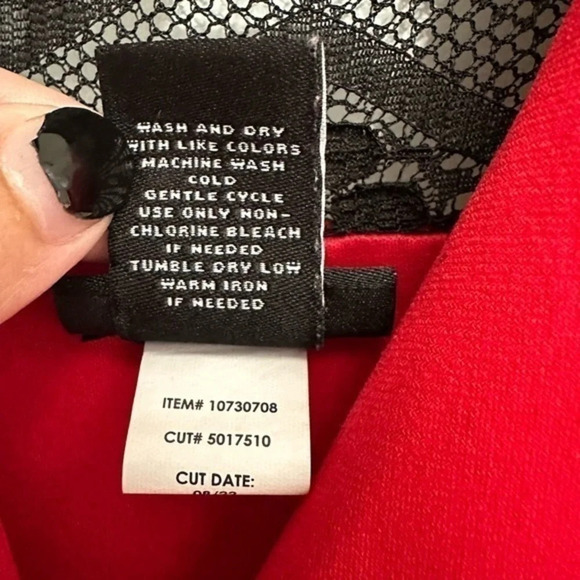 Torrid | Red 3/4 Sleeve Sheer Black Sheer Back Blouse Size 1X NWOT - Picture 5 of 7